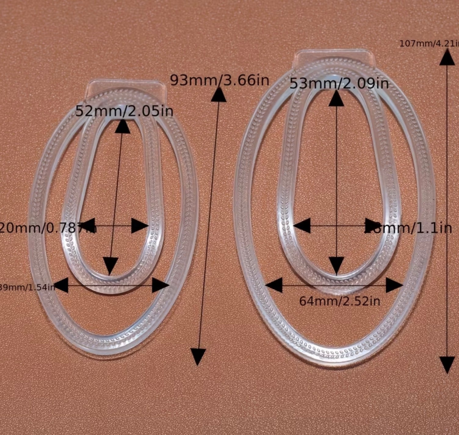 FuFu clip, sissy chastity device, flat crotch look.