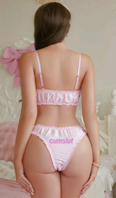 2pcs Women's Solid Color Ruffled Lingerie Bra And Triangle Panty Set